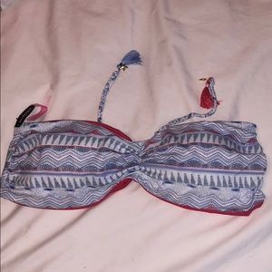 Reversible bikini top